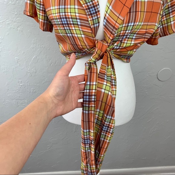 NWT Forever 21 plaid tie front crop top sz Large - Picture 3 of 8